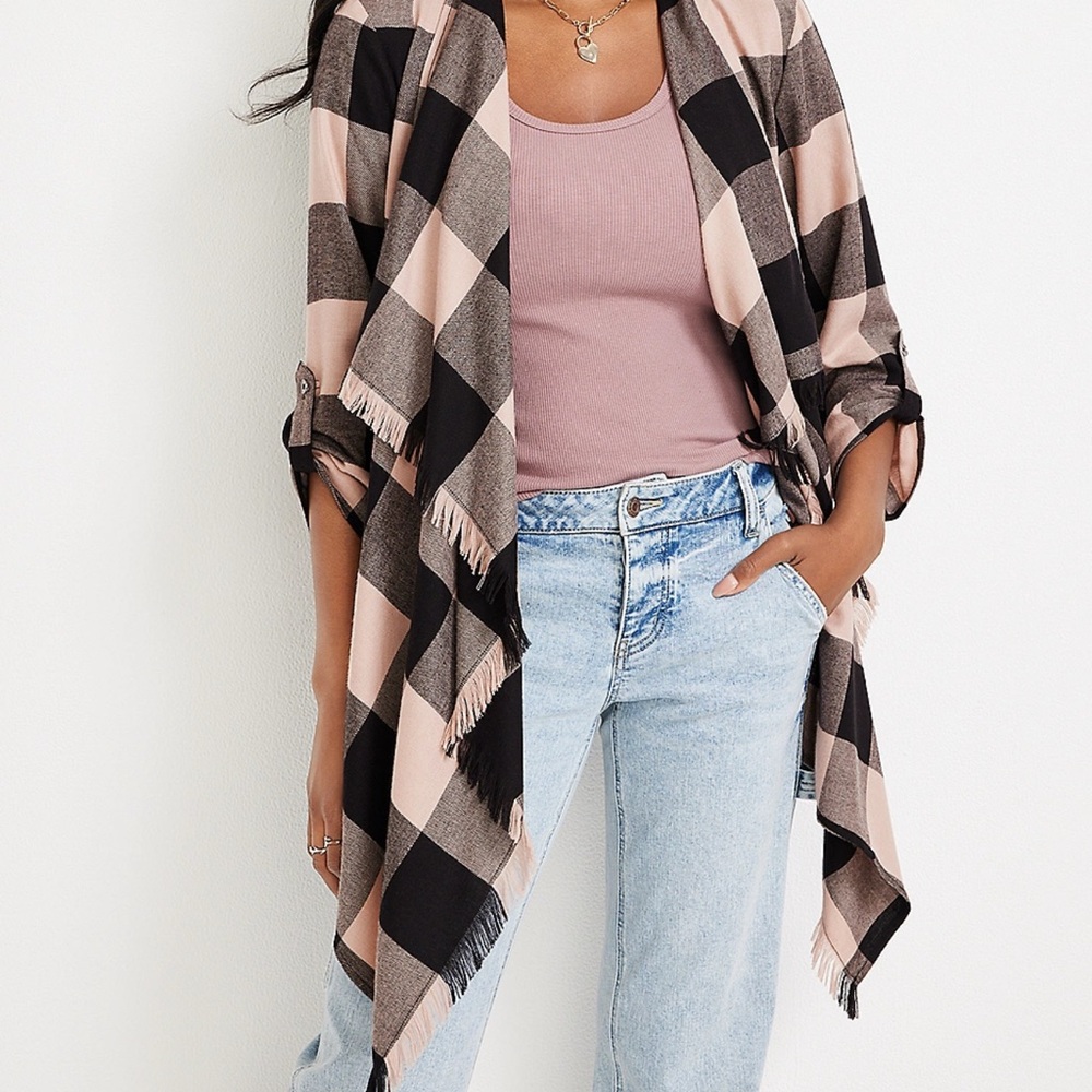 💕200 Maurices Pink and Black Plaid Cardigan
